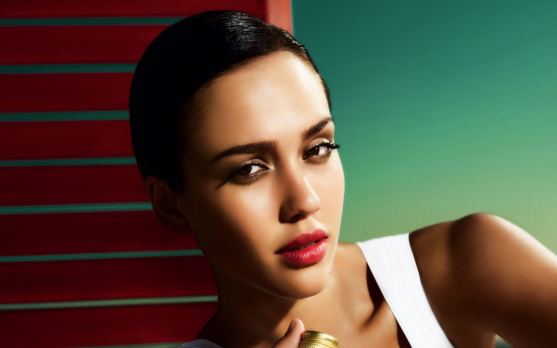 kadın moda sihir seksi portre göz zarif dudaklar