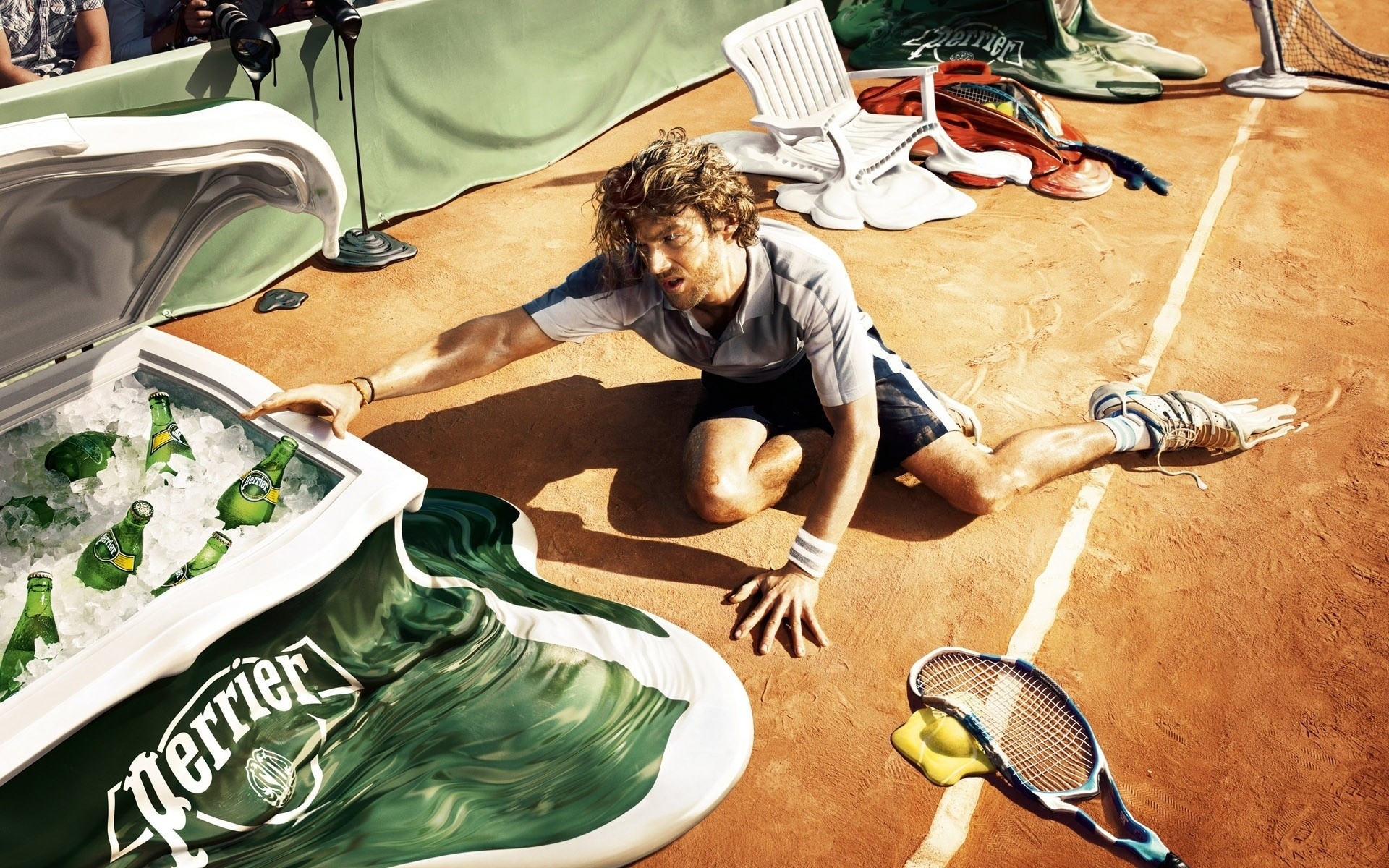 geri kalan kadın adam yarışma geri kalan yetişkin bir kapalı tenis bira yaz sıcak