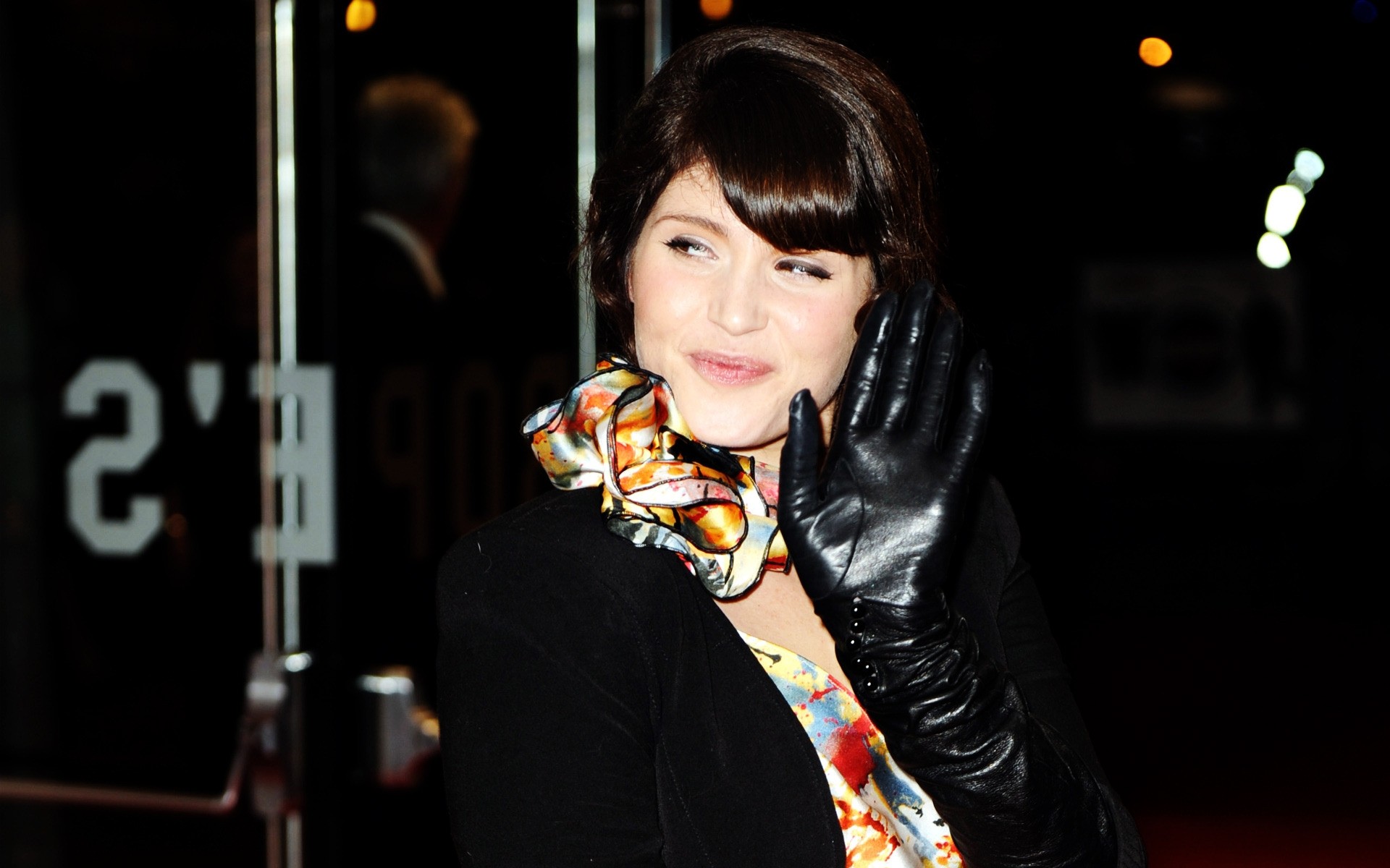 müzik müzisyen festival performans şarkıcı portre kadın konser yetişkin rekreasyon bir giyim prens iran aktris kız