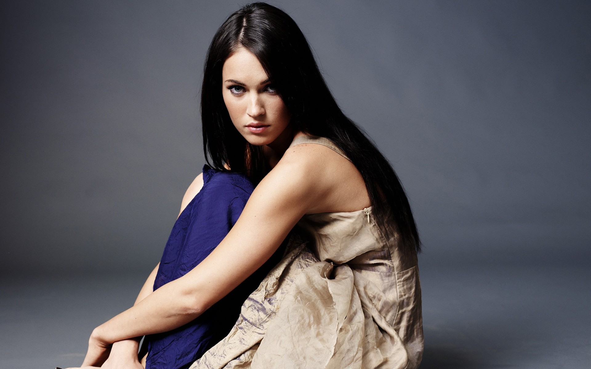 moda kadın portre sihir model seksi kız zarif bir esmer oldukça aktris fotoğraf yüz ciddi