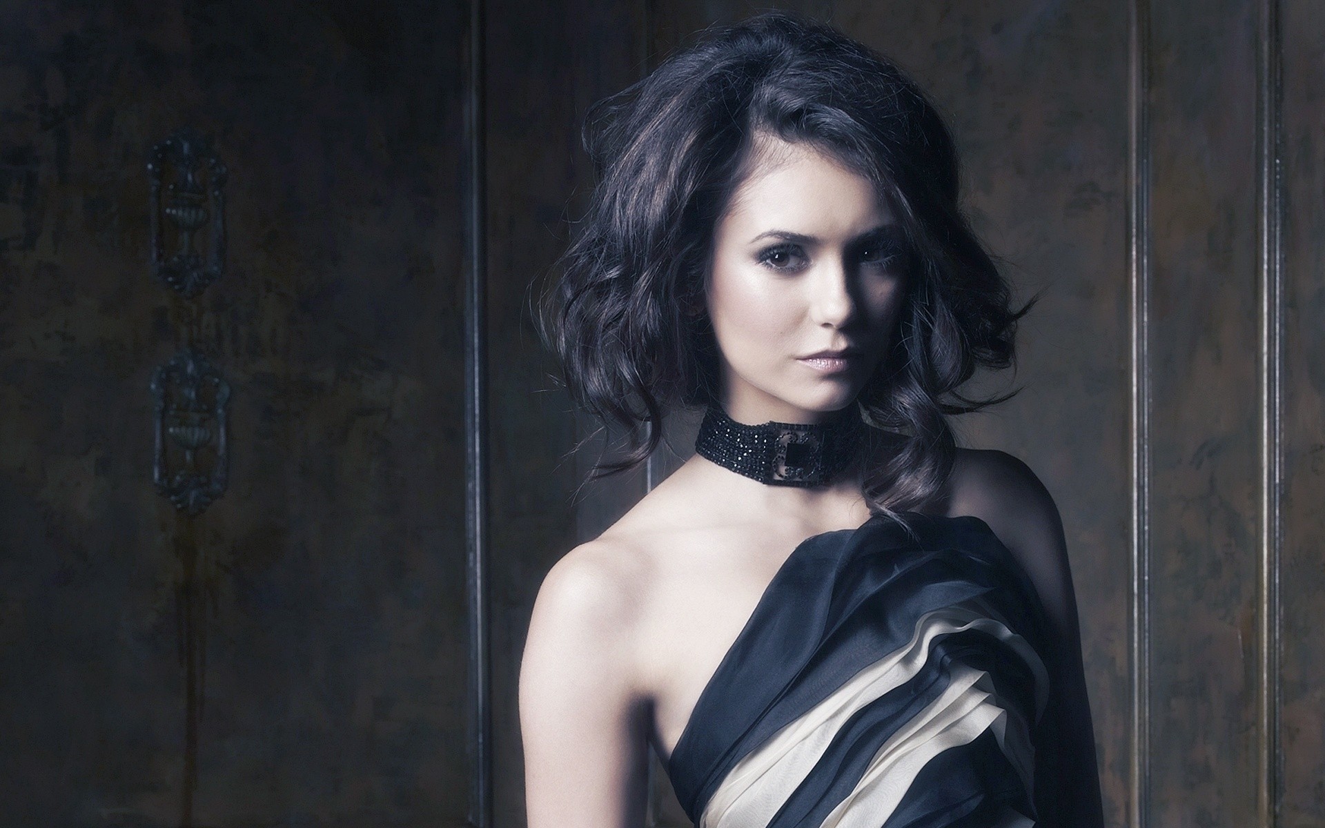 portre kadın yetişkin moda bir giyiyor modeli kız