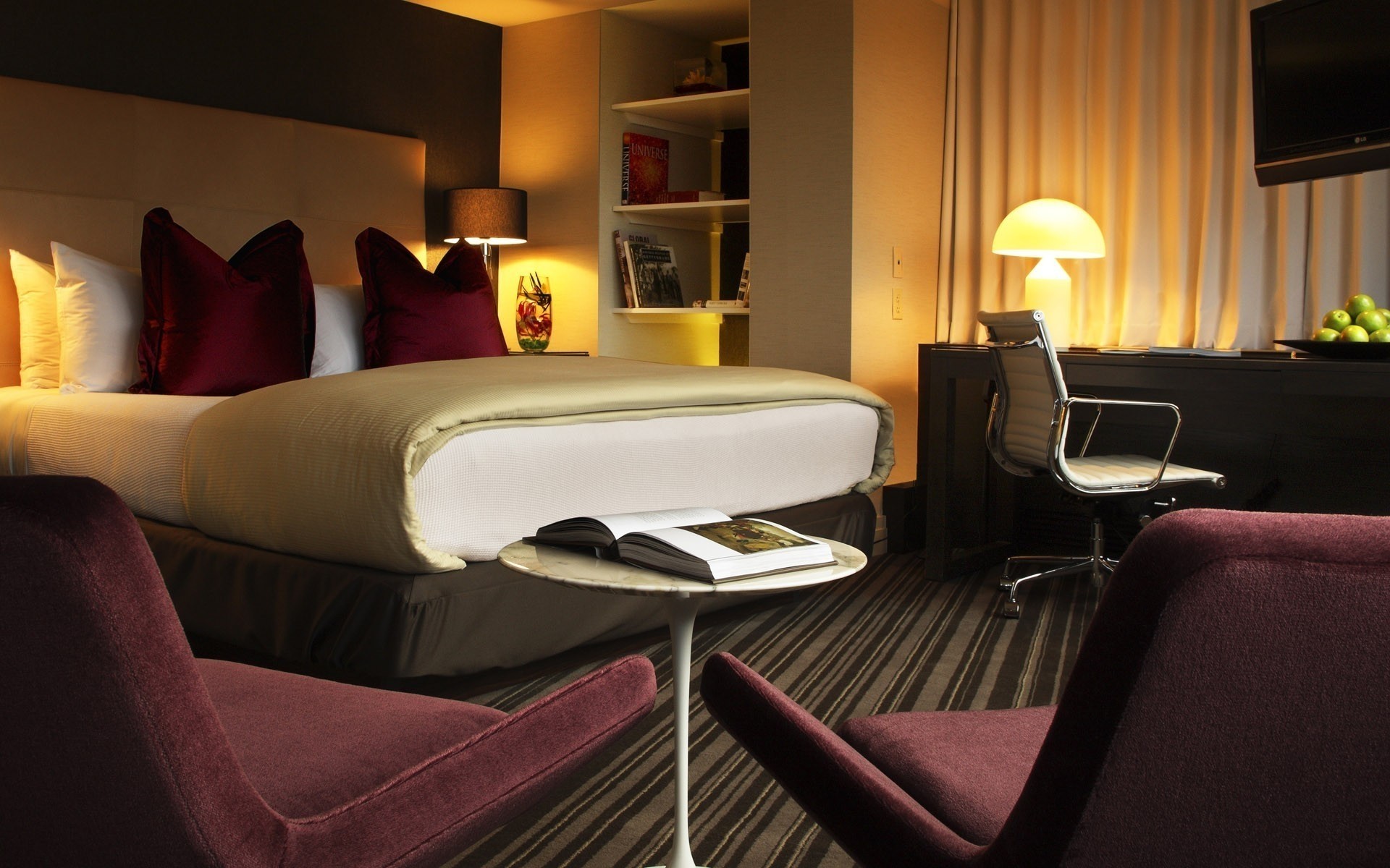 mobilya oda kapalı sandalye lamba koltuk otel iç dizayn lüks masa yatak iç mekan yatak odası kanepe yastık halı modern pencereler aile zemin çalışma masası sandalye