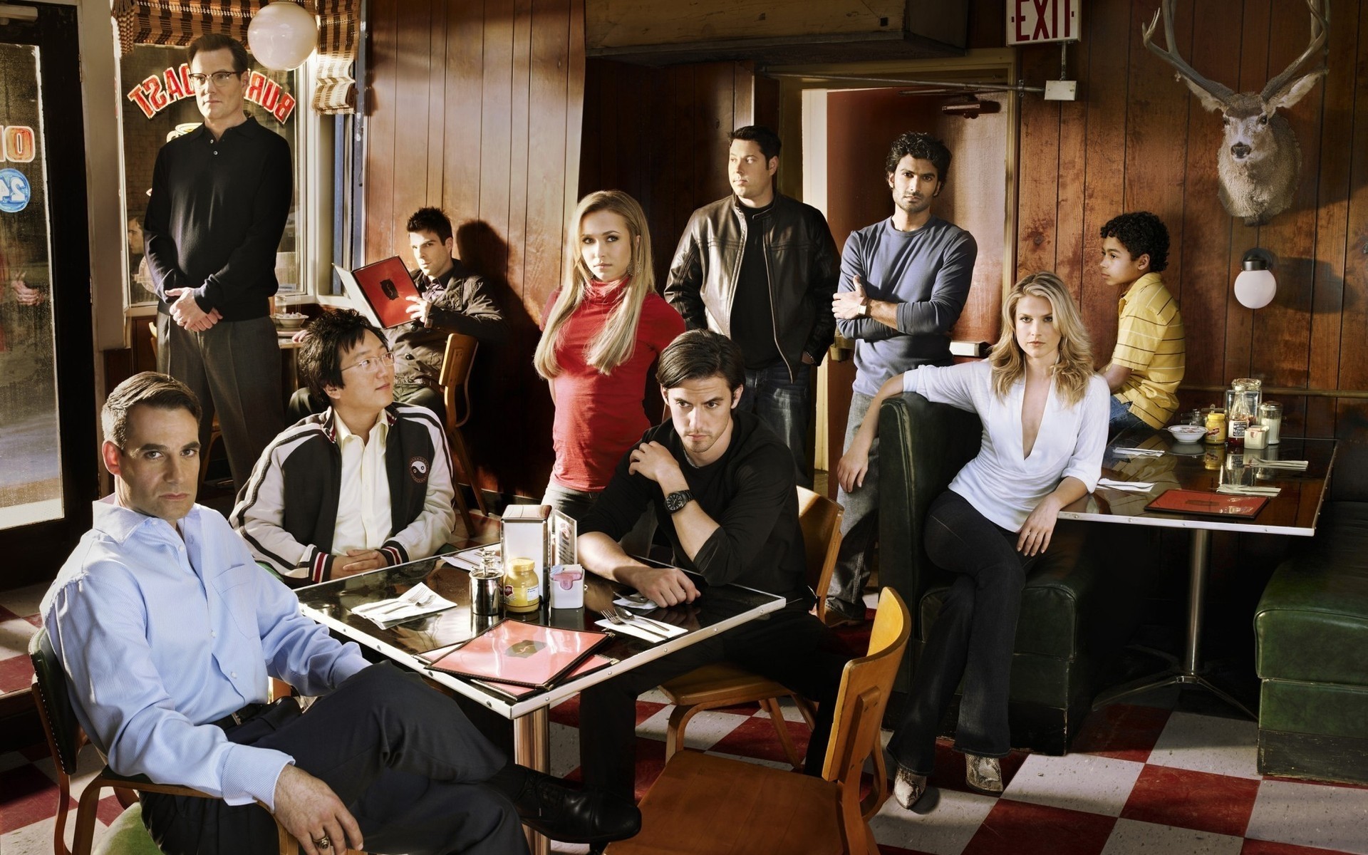 televizyon dizileri grup yetişkin numara kadın adam bar mobilya toplantı restoran masa içmek kapalı giymek jack coleman hayden panettiere milo ventimiglia