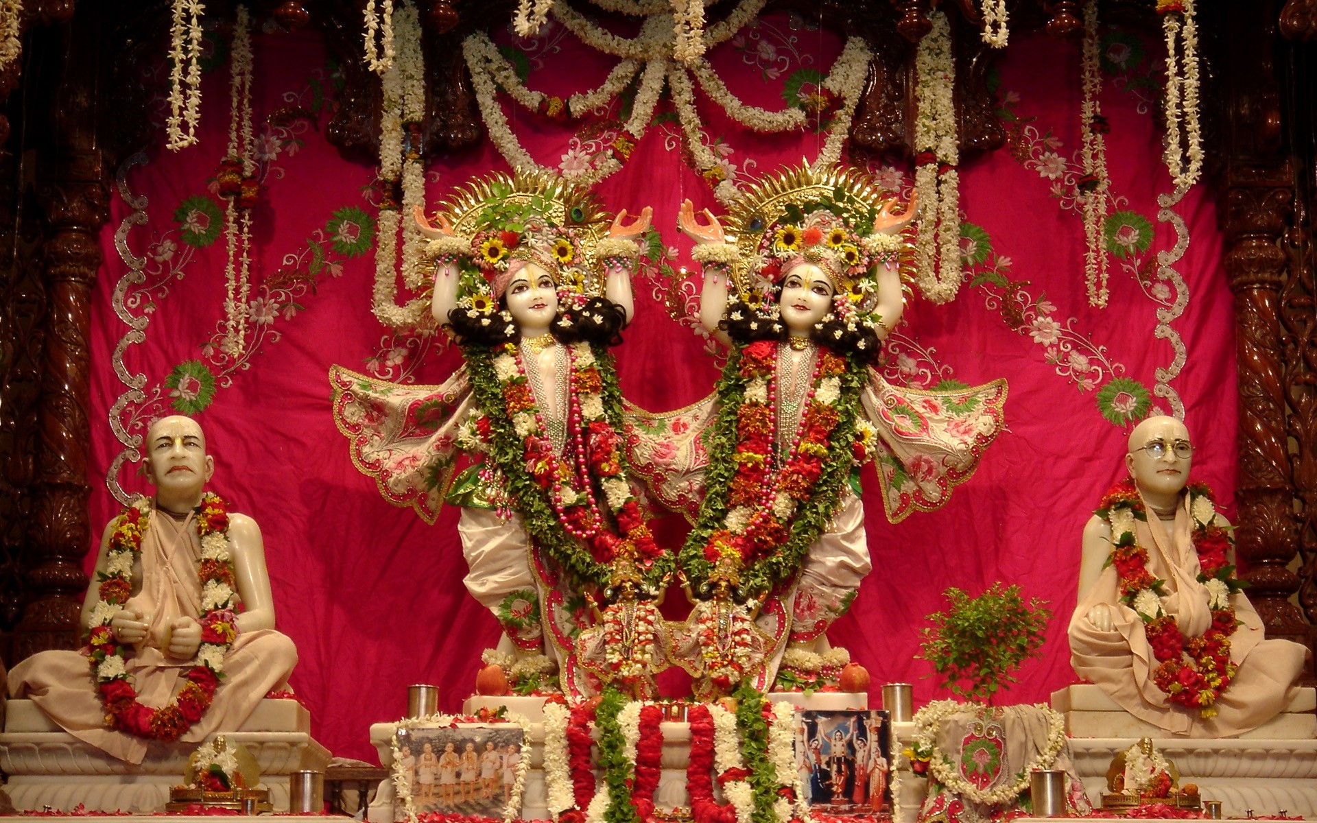 din tapınak süslemeler buda heykel ibadet altın geleneksel heykel maneviyat festival dini tanrı tatil sanat kültür tören mum keşiş kutsal arka plan