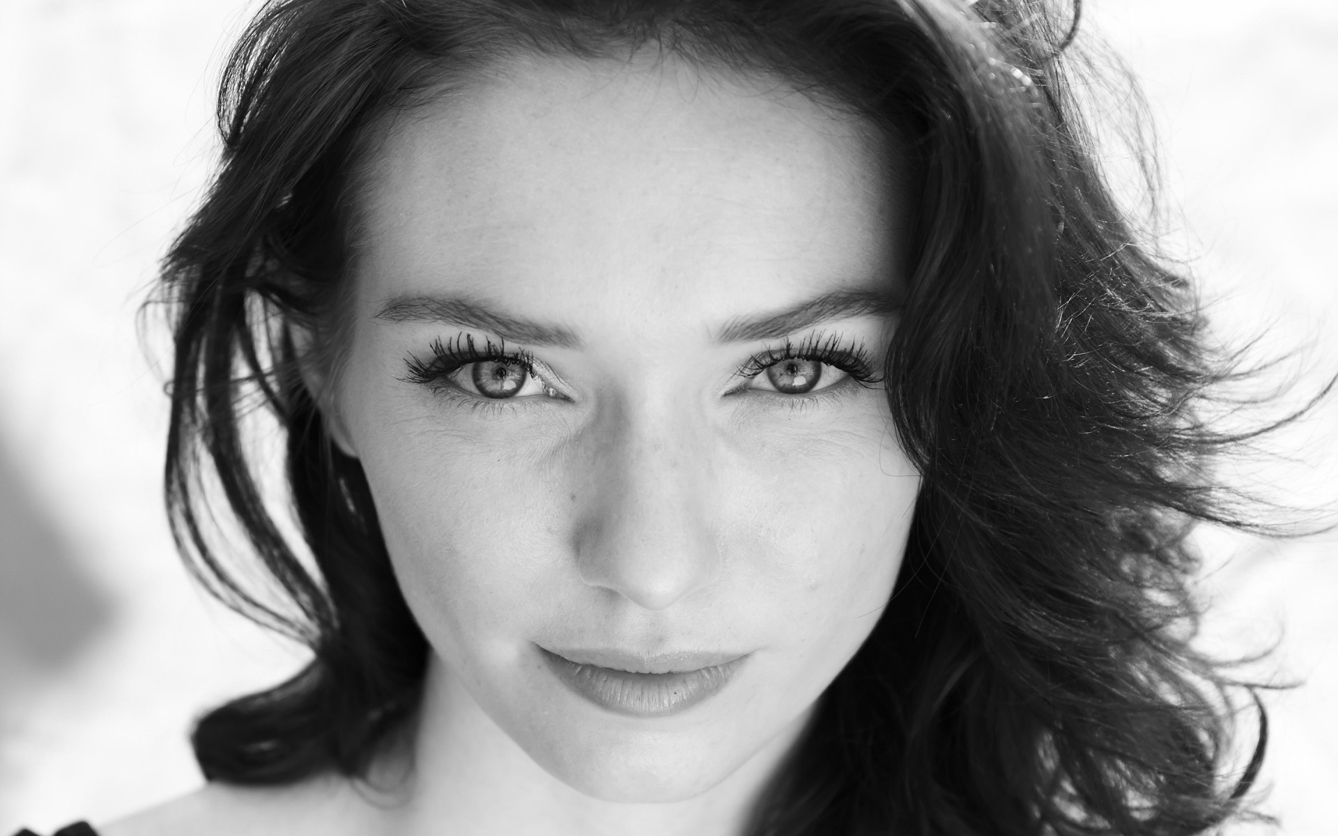 portre tek renkli kadın kız model moda yüz seksi yetişkin göz bir saç güzel oldukça cazibe elinor tomlinson ünlüler ünlüler ünlüler