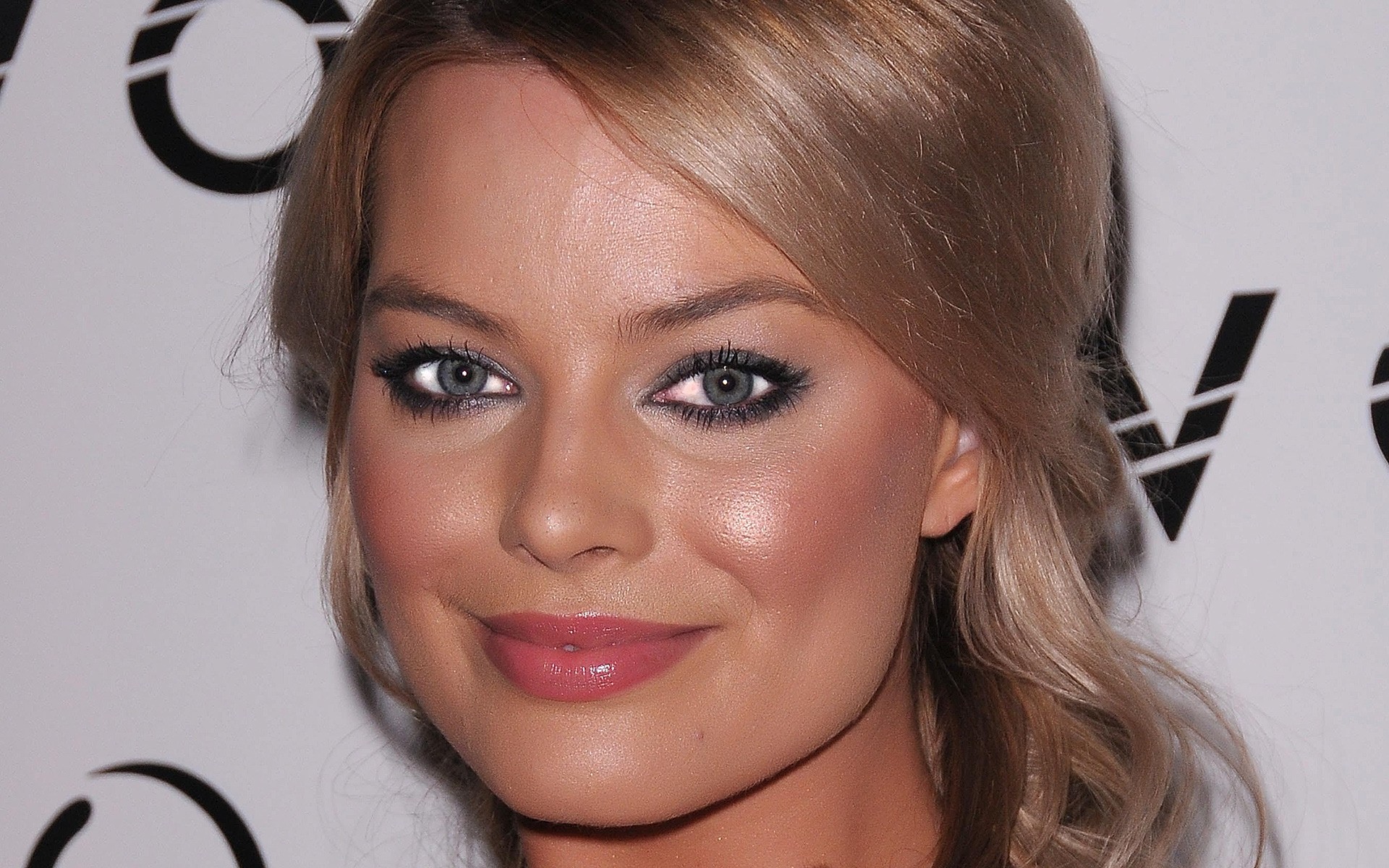 kadın moda promosyon margot robbie