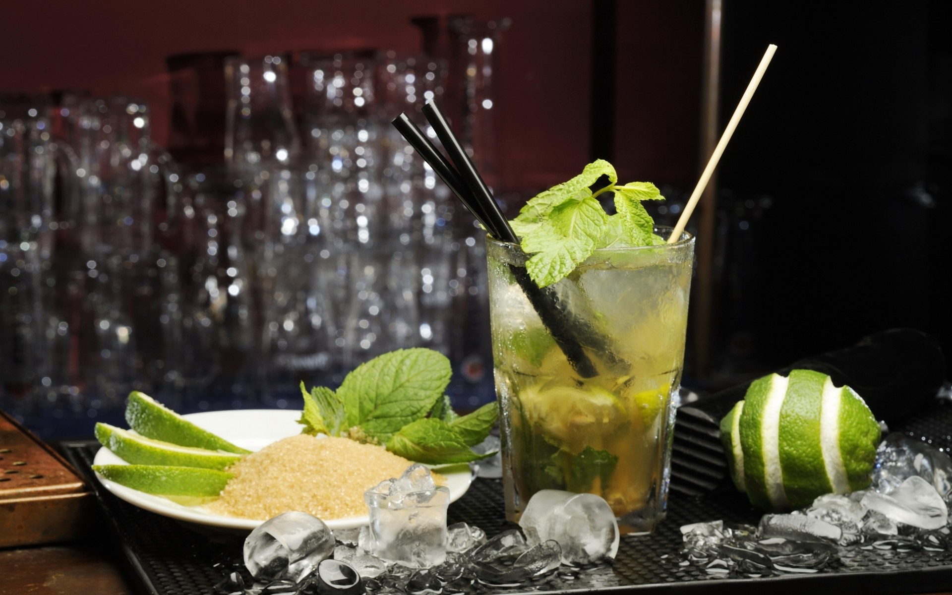 cam ıçki kireç buz limon nane soğuk alkol kokteyl meyve yemek yaprak parti ferahlatıcı meyve suyu kokteyl mojito mojito