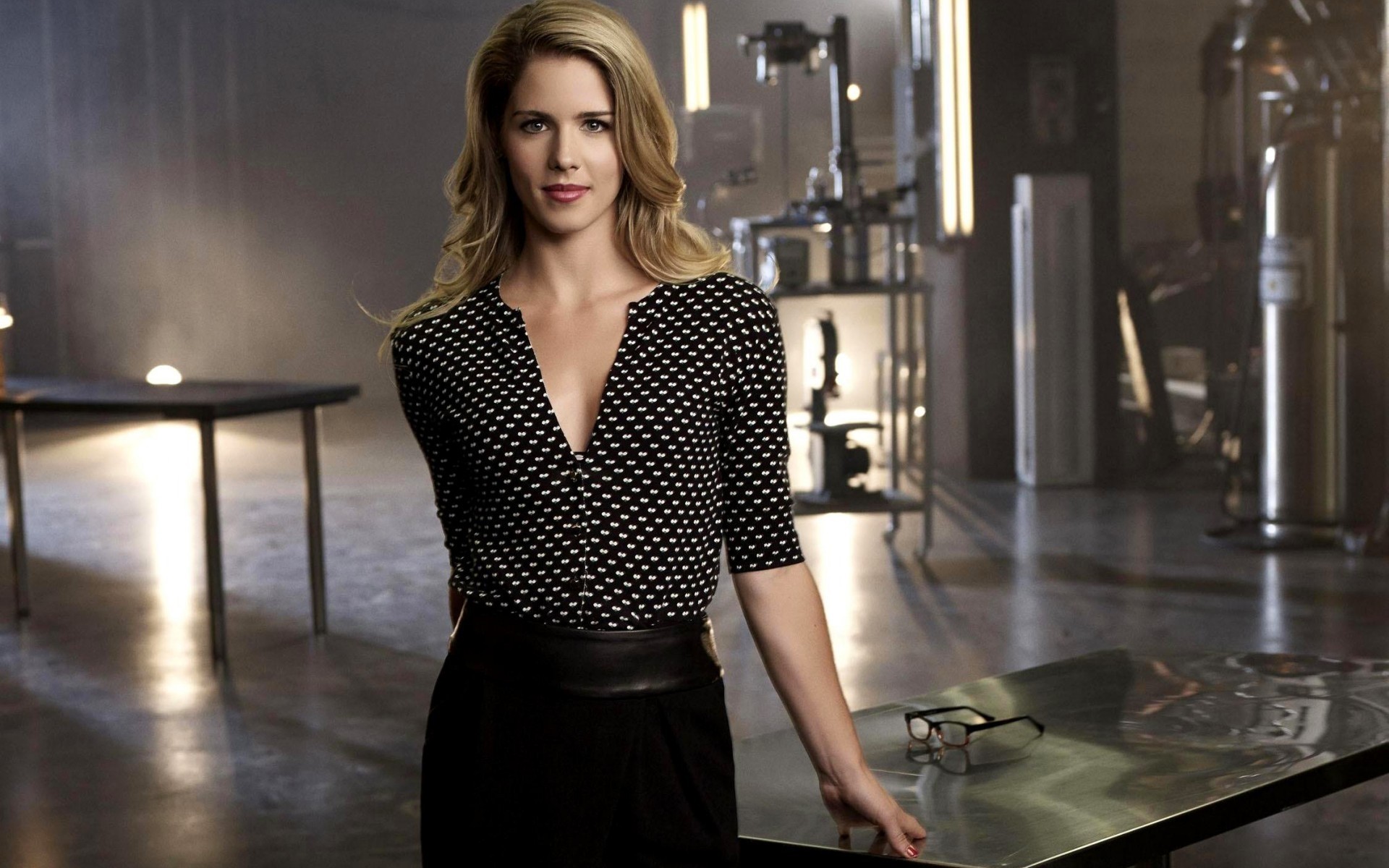 yetişkin kadın portre kapalı moda bir iş model giyinmek numara moda sarışın bebek emily bette ünlüler ünlüler