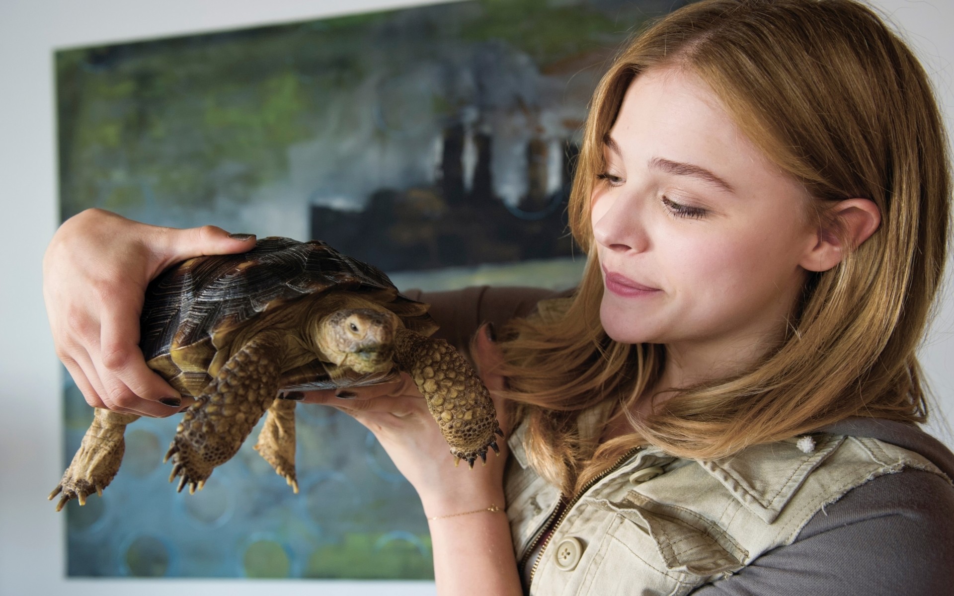 doğa portre bir kadın açık havada yetişkin genç sevimli aktris genç poz