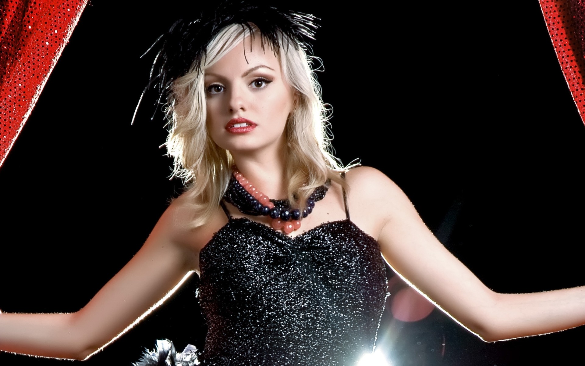 kadın moda seksi oldukça cazibe genç bir portre yetişkin kız romanya şarkıcı dans güzel