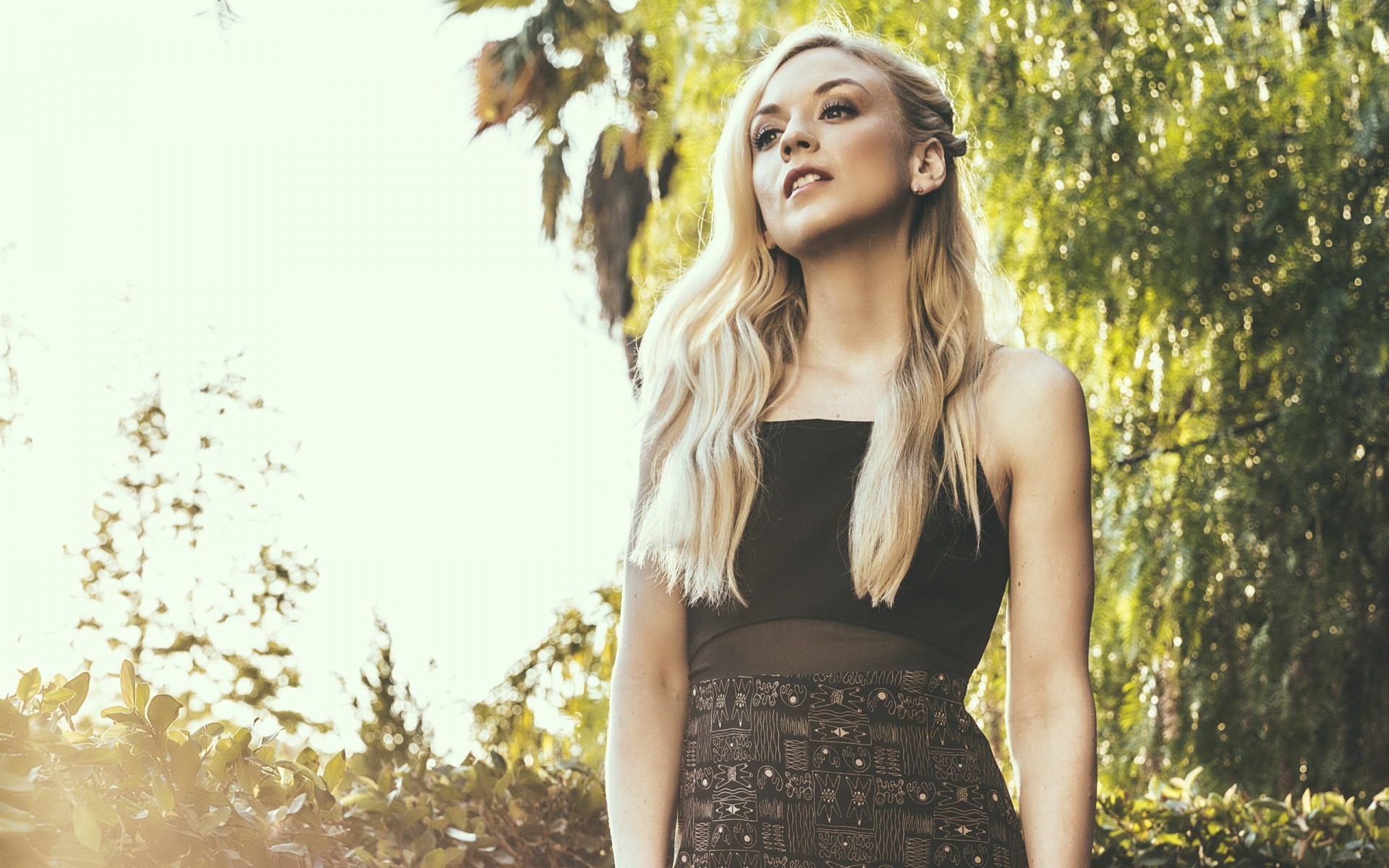 doğa kadın moda yaz açık havada kız portre model bir güzel seksi güzel hava saç elbise cazibe emily kinney