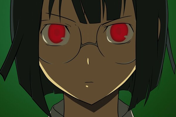 Yeşil bir arka plan üzerinde büyük kırmızı gözlü bir anime kız çizimi