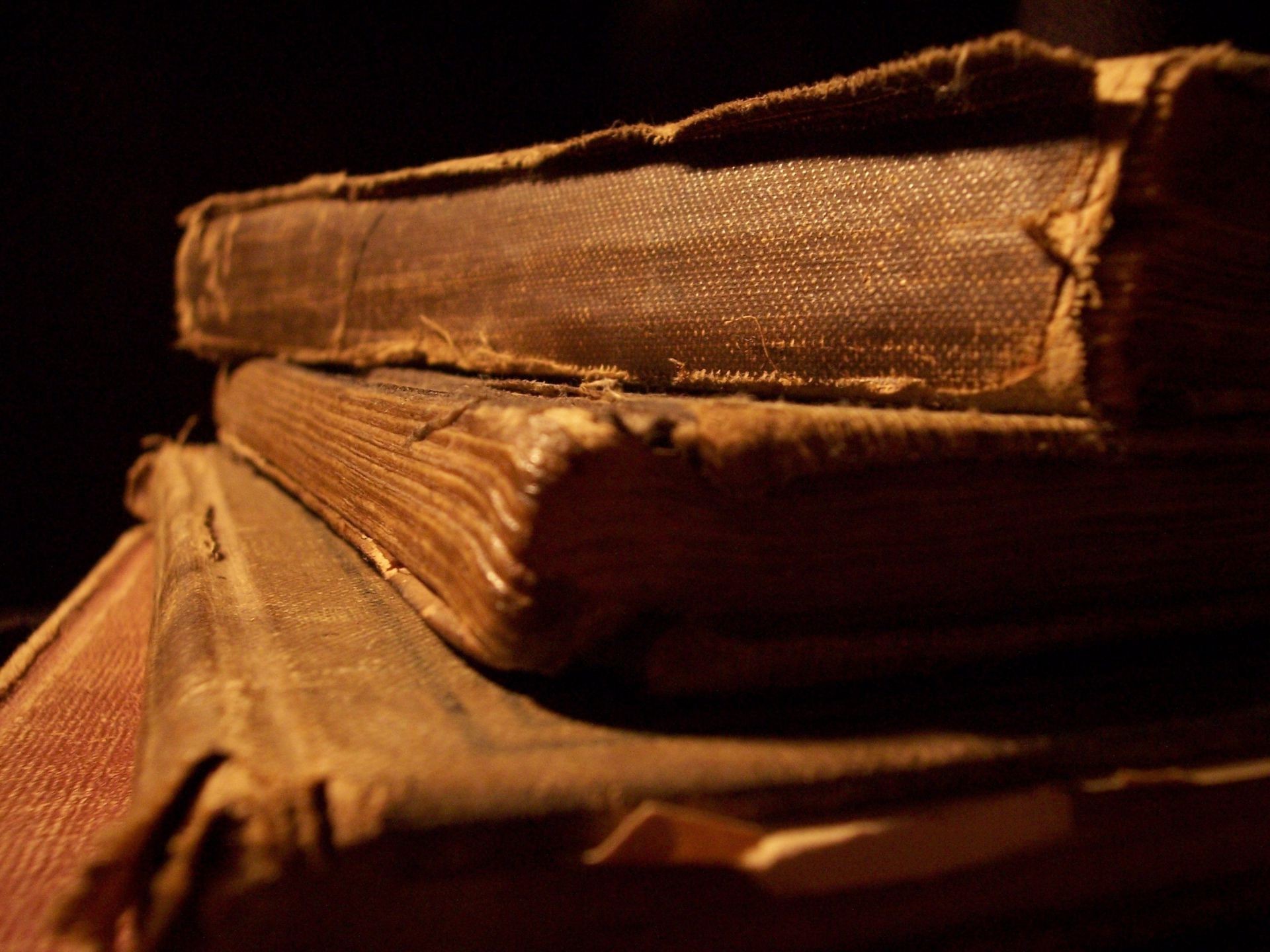 natürmort giyiyor bir deri eski kitap karanlık adam