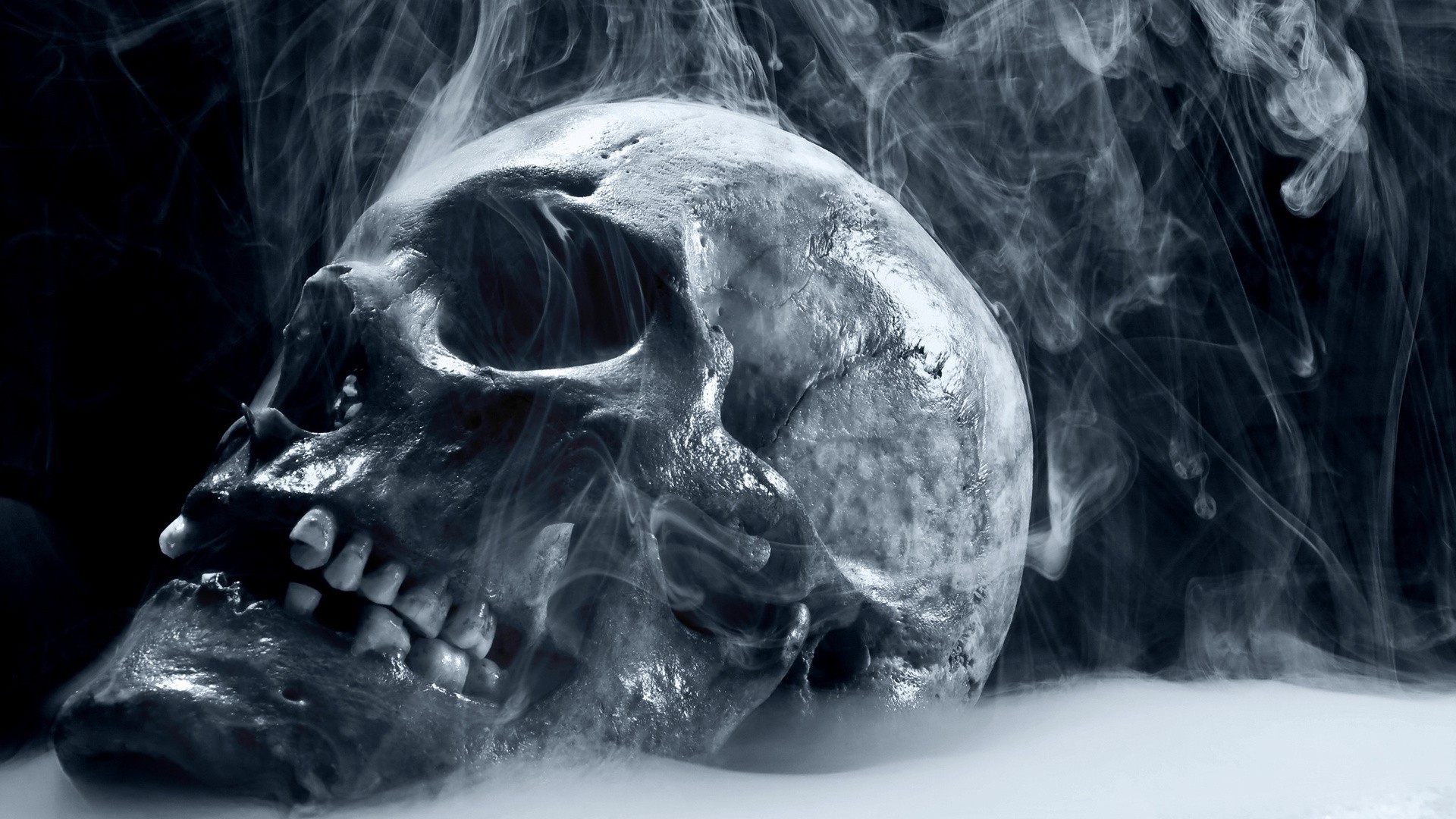 tehlike sanat cadılar bayramı kafatası korku