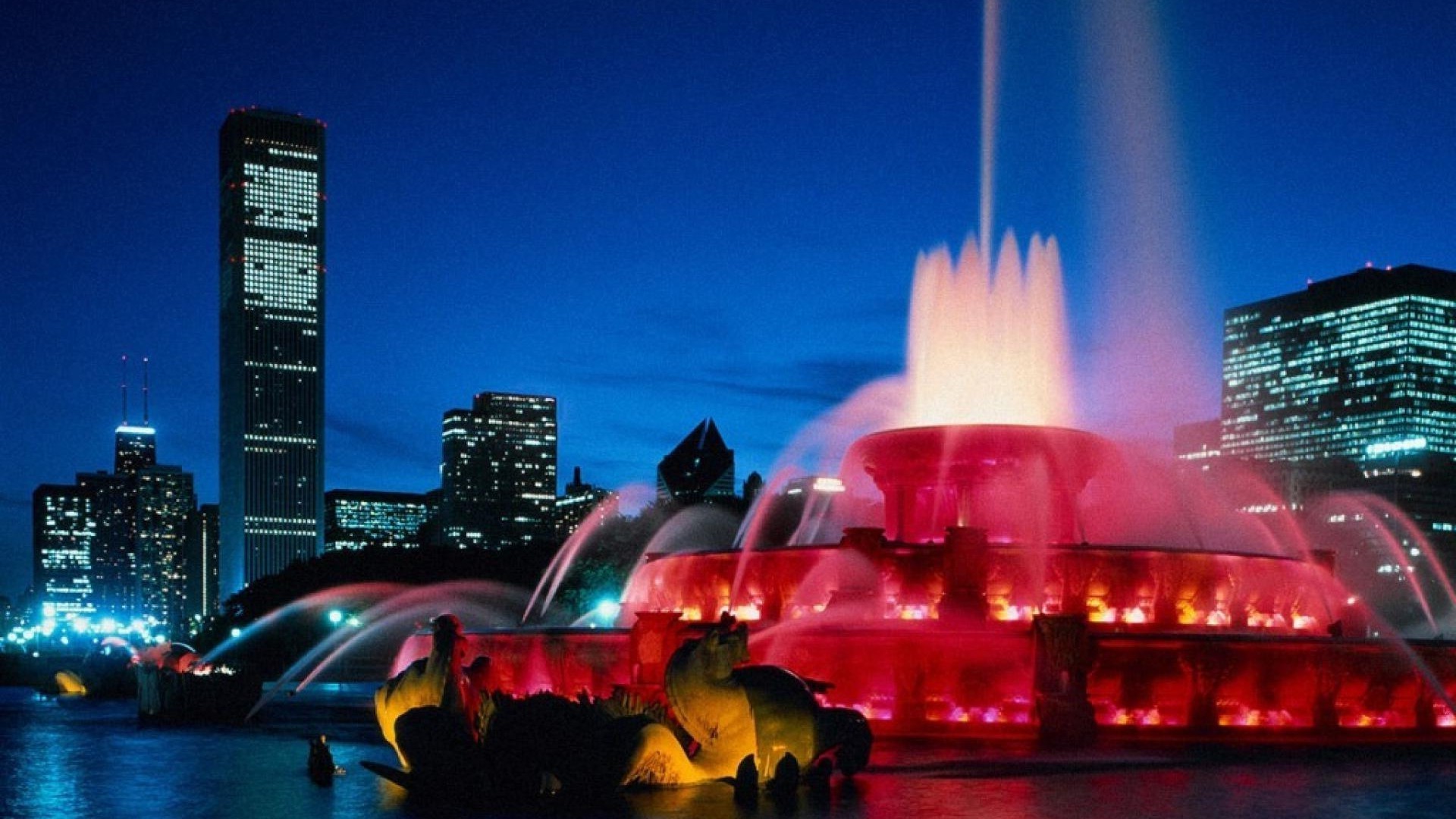 şehir şehir merkezinde gökdelen şehir akşam alacakaranlık seyahat manzarası mimari ev kentsel ışık sokak günbatımı köprü su yansıma arkadan aydınlatmalı nehir gökyüzü