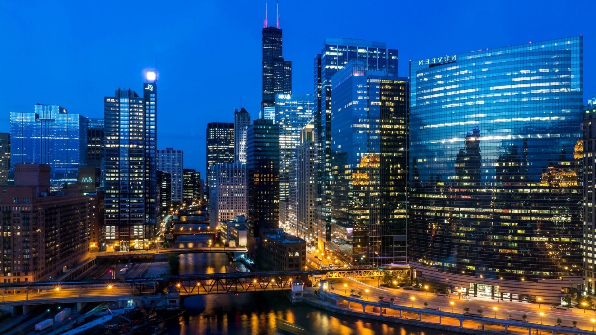 gökdelen şehir şehir merkezinde şehir mimari alacakaranlık manzarası ev ofis arkadan aydınlatmalı iş trafik seyahat modern akşam kule gökyüzü kentsel finans