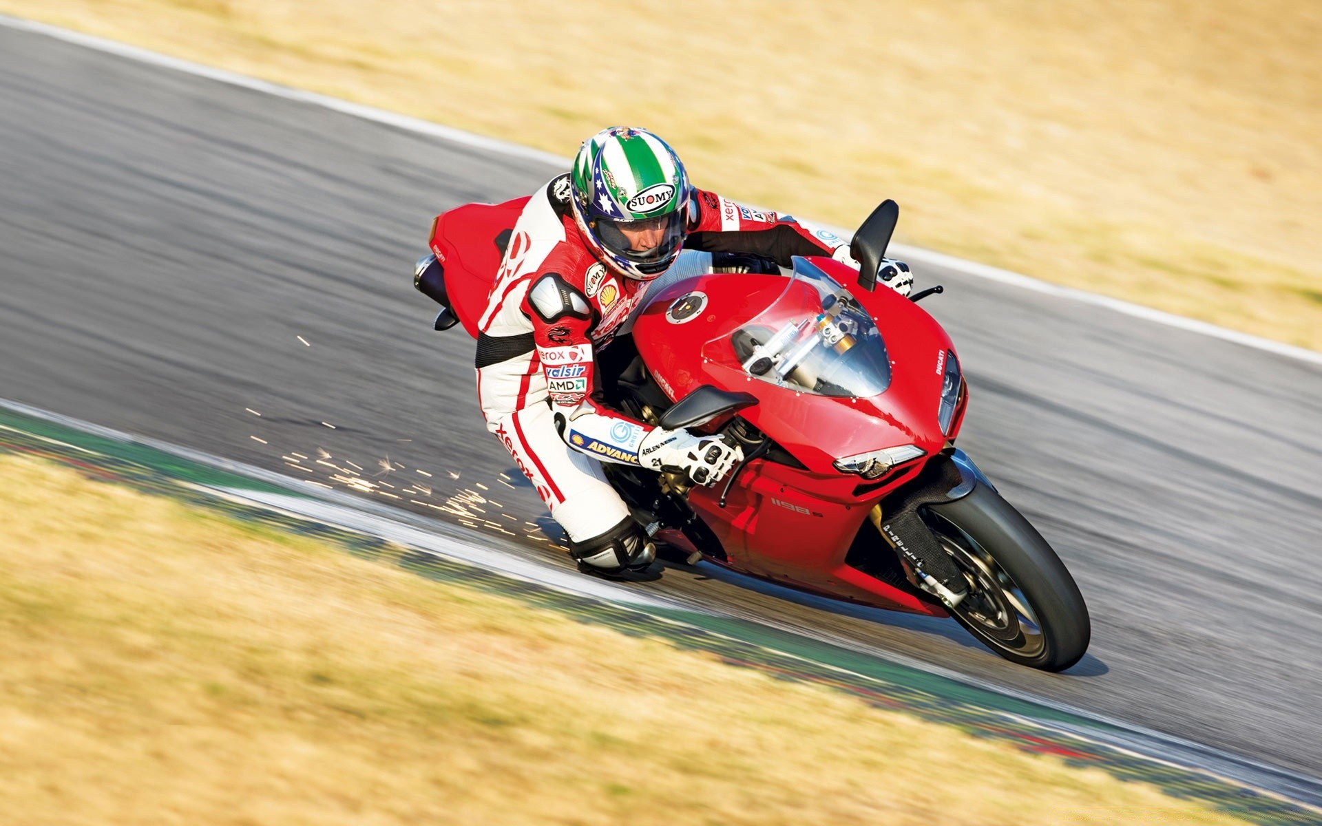 spor yarış şampiyonluk parça yarışma bisiklet acele et yarışçı aksiyon araba hızlı turnuva devre sürücü sürücü kask araba